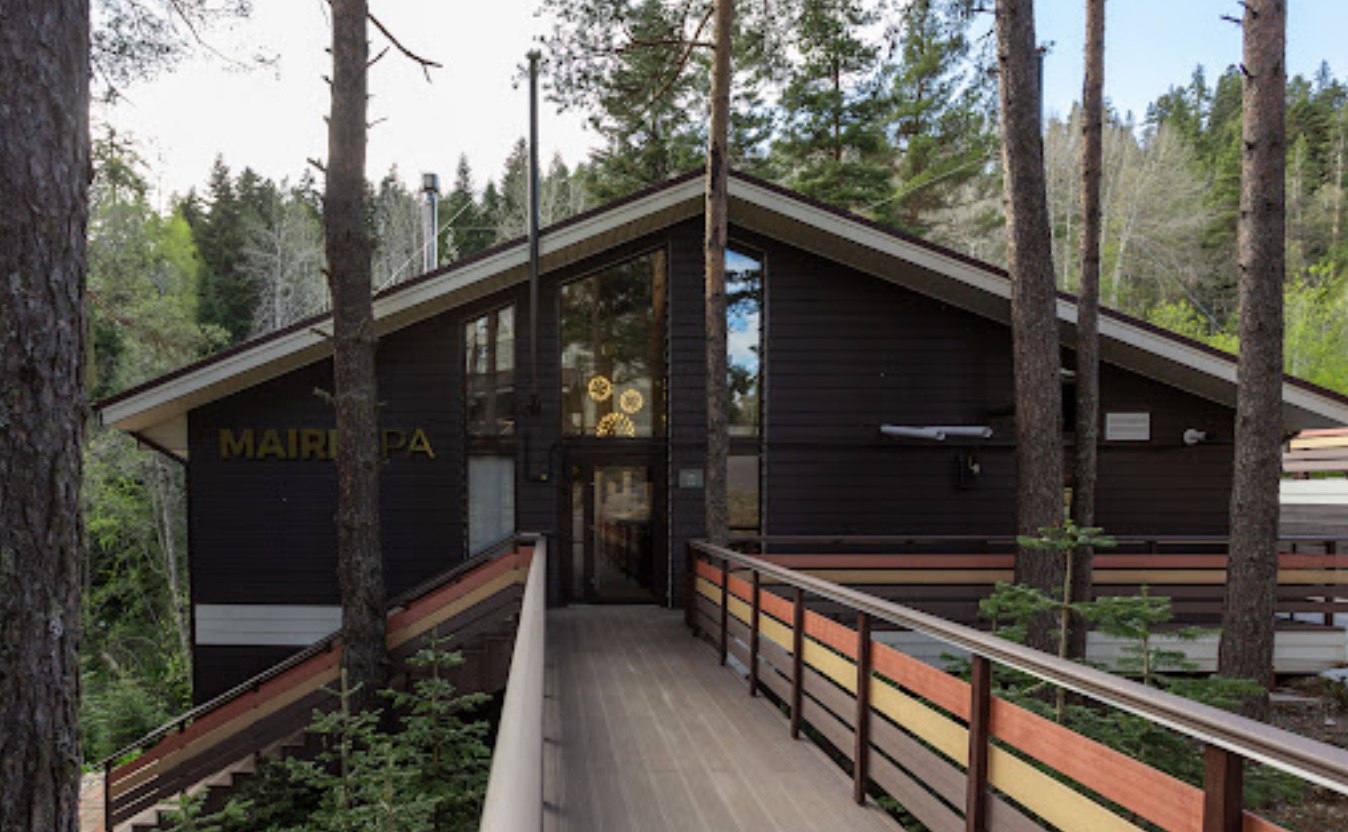 MAIRI PARK HOTEL
